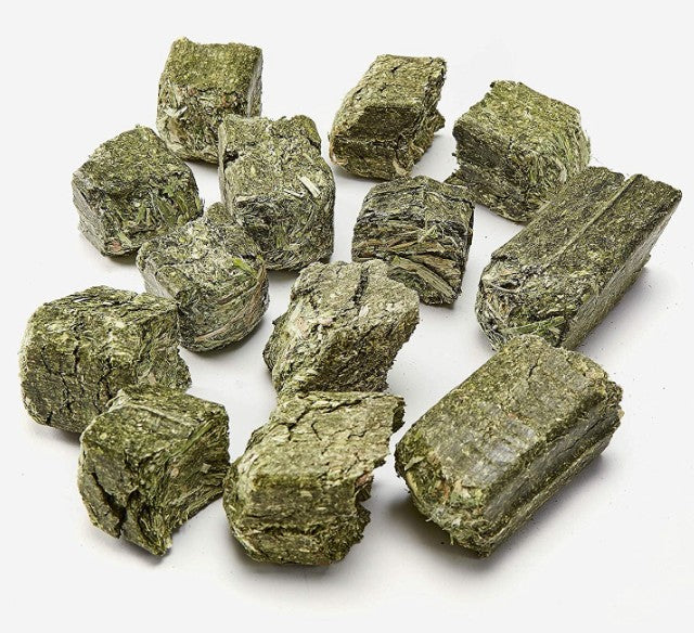 Kaytee Natural Timothy Blend Cubes